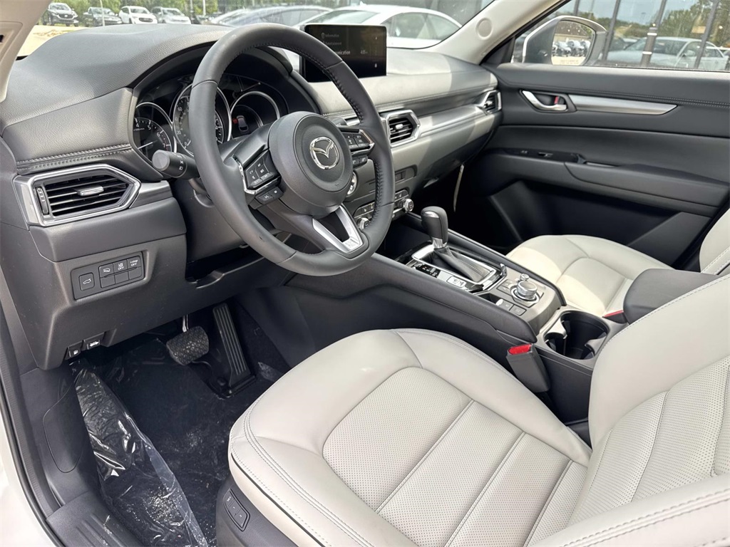 2025 Mazda CX-5 2.5 S Preferred photo 9
