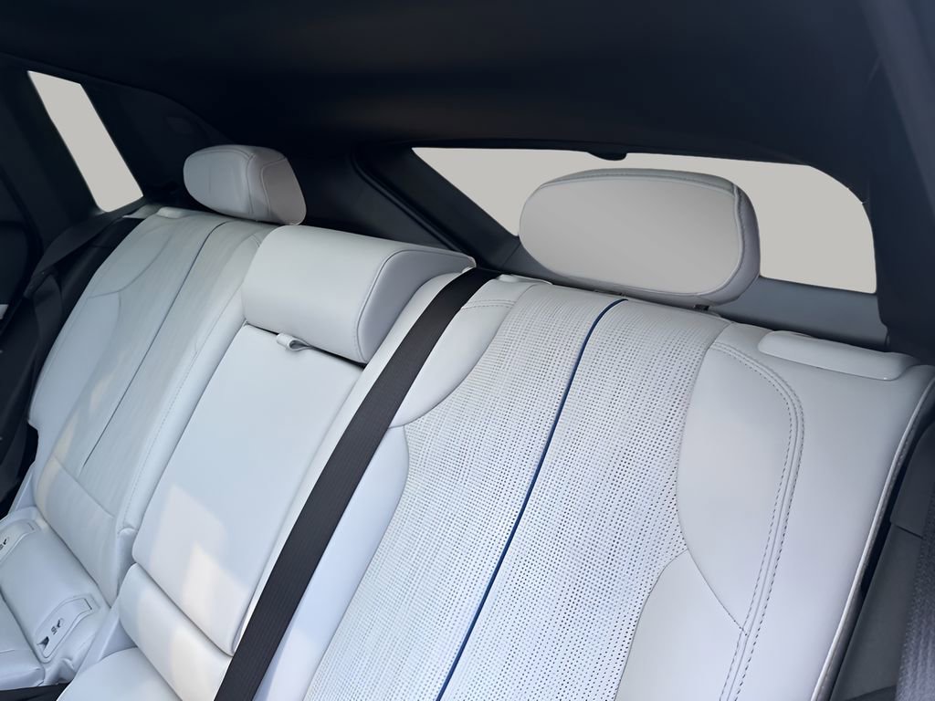 2025 Cadillac Lyriq Sport photo 33