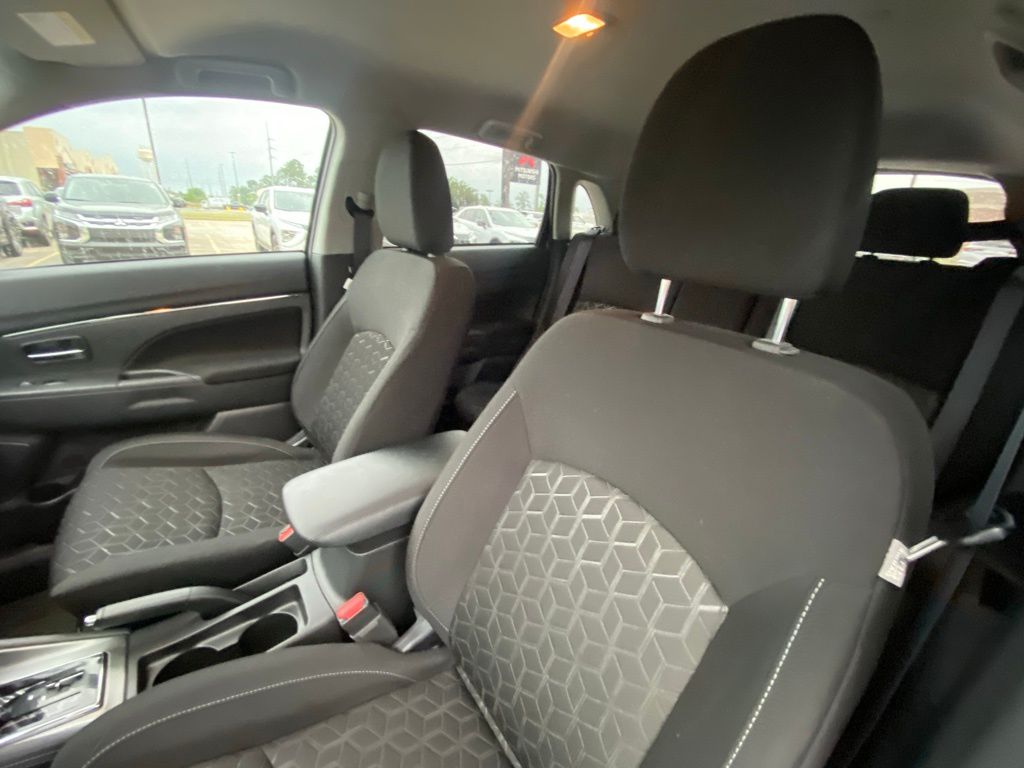 2024 Mitsubishi Outlander Sport ES photo 14