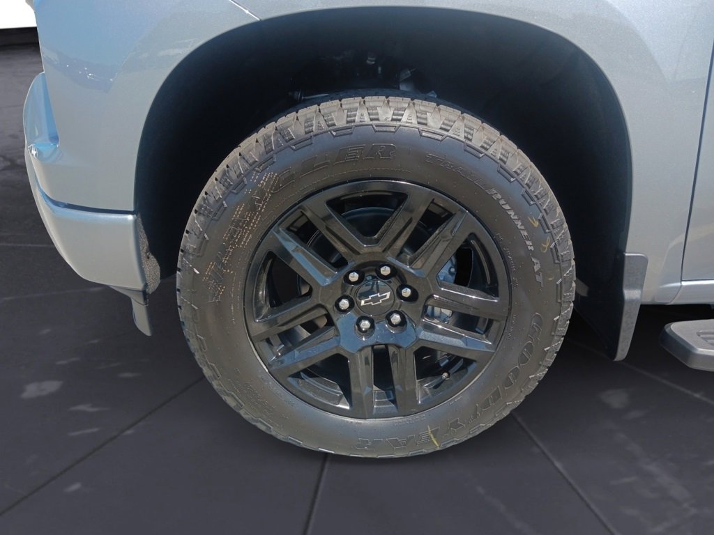 2025 Chevrolet Silverado 1500 RST photo 29