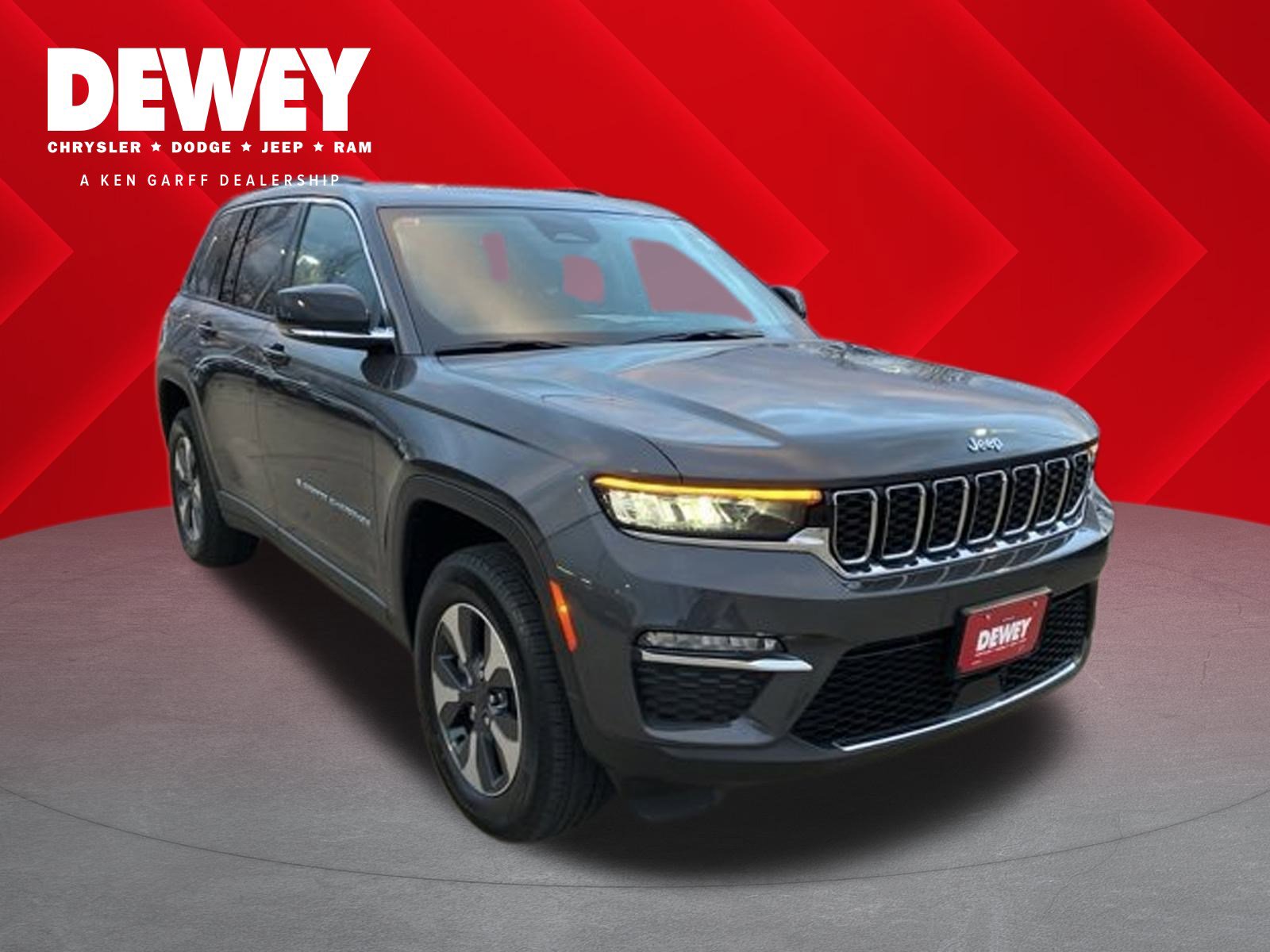2022 Jeep Grand Cherokee 4xe's photo