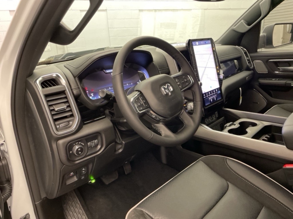 2025 Ram 1500 Laramie photo 12