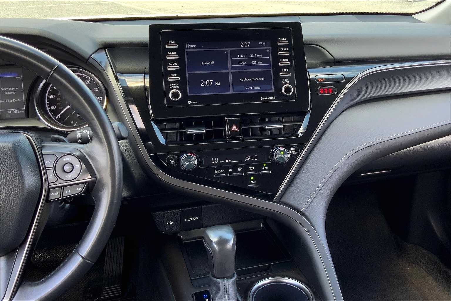 2024 Toyota Camry SE photo 6