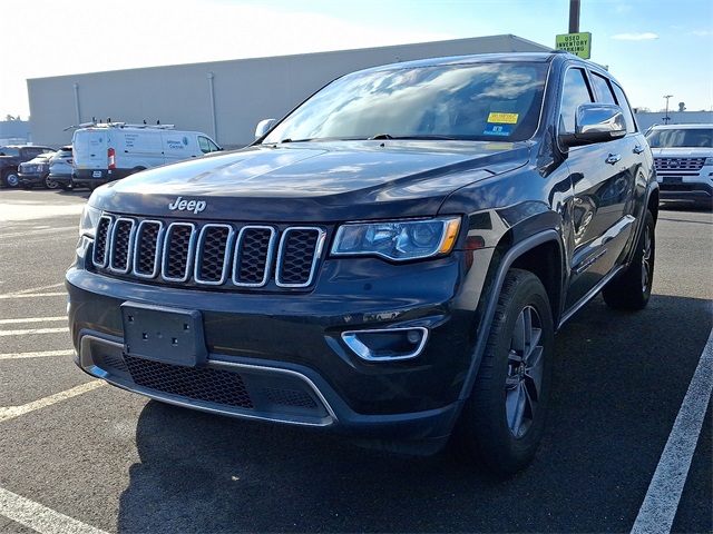 2017 Jeep Grand Cherokee Limited's photo