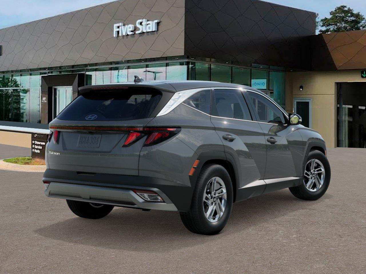 2026 Hyundai Tucson SE photo 3