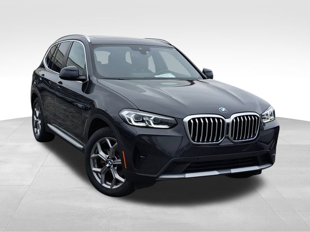 Used 2024 Dark Graphite BMW xDrive30i image 1