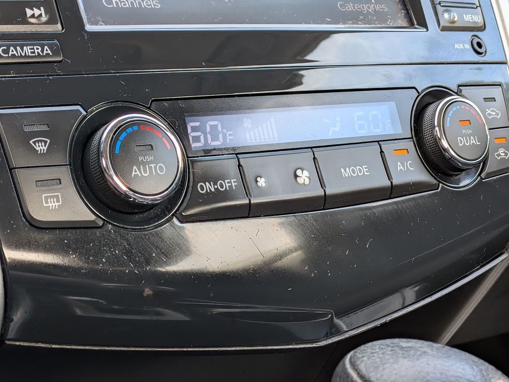 2013 Nissan Altima 2.5 SV photo 19
