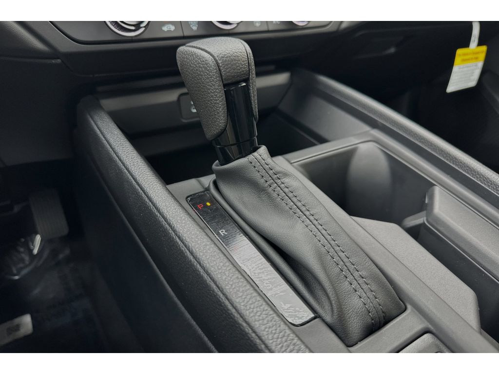 2025 Honda Accord LX photo 22
