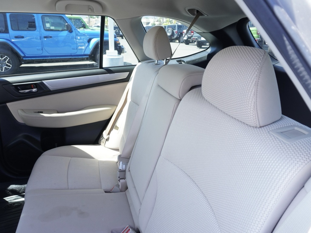 2019 Subaru Outback 2.5i Premium photo 20