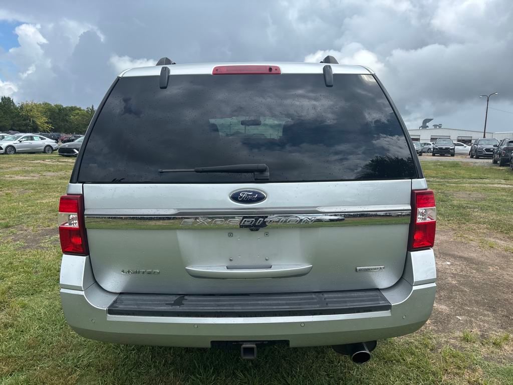 2017 Ford Expedition Limited photo 2
