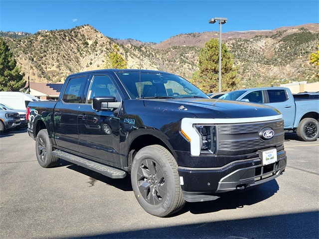 2025 Ford F-150 Lightning Lariat's photo