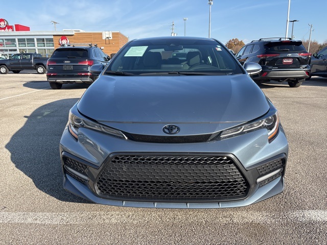 2022 Toyota Corolla SE photo 2