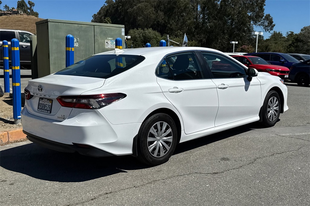 2023 Toyota Camry Hybrid LE photo 2