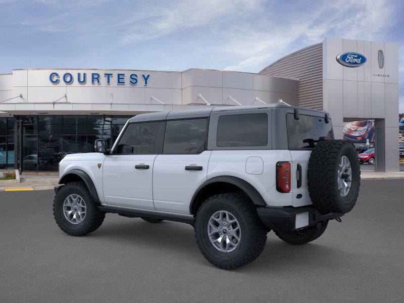2025 Ford Bronco Badlands photo 2