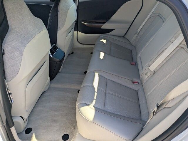 2022 Lucid Air Grand Touring photo 14