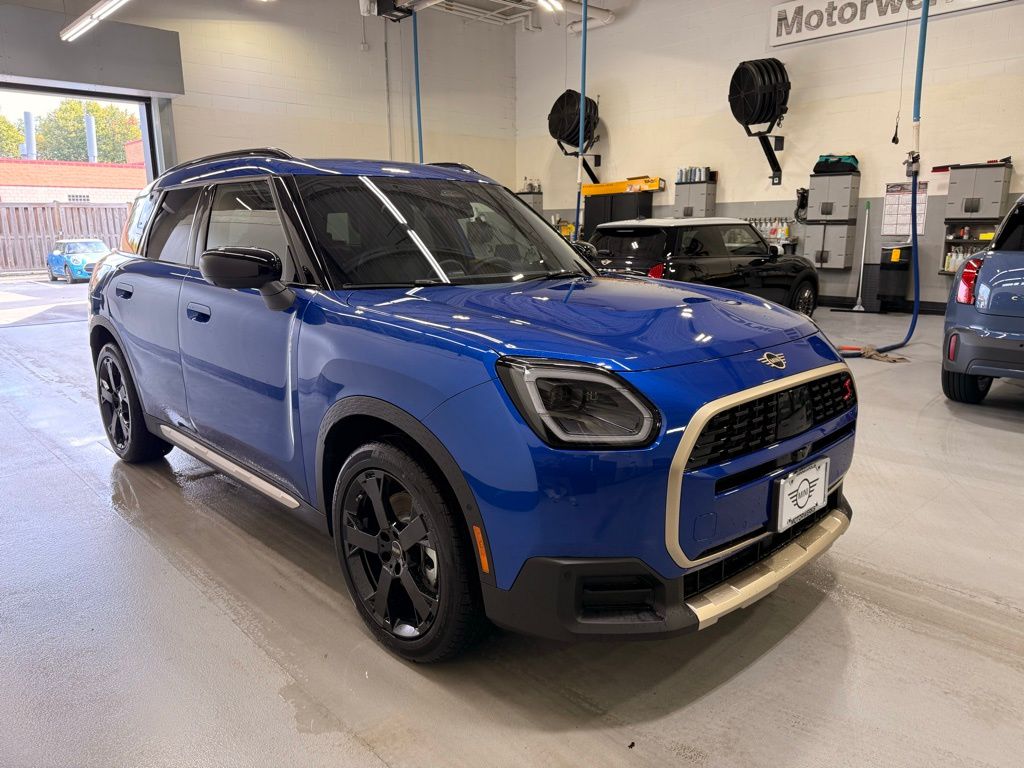 2025 Mini Countryman S ALL4 Iconic photo 4