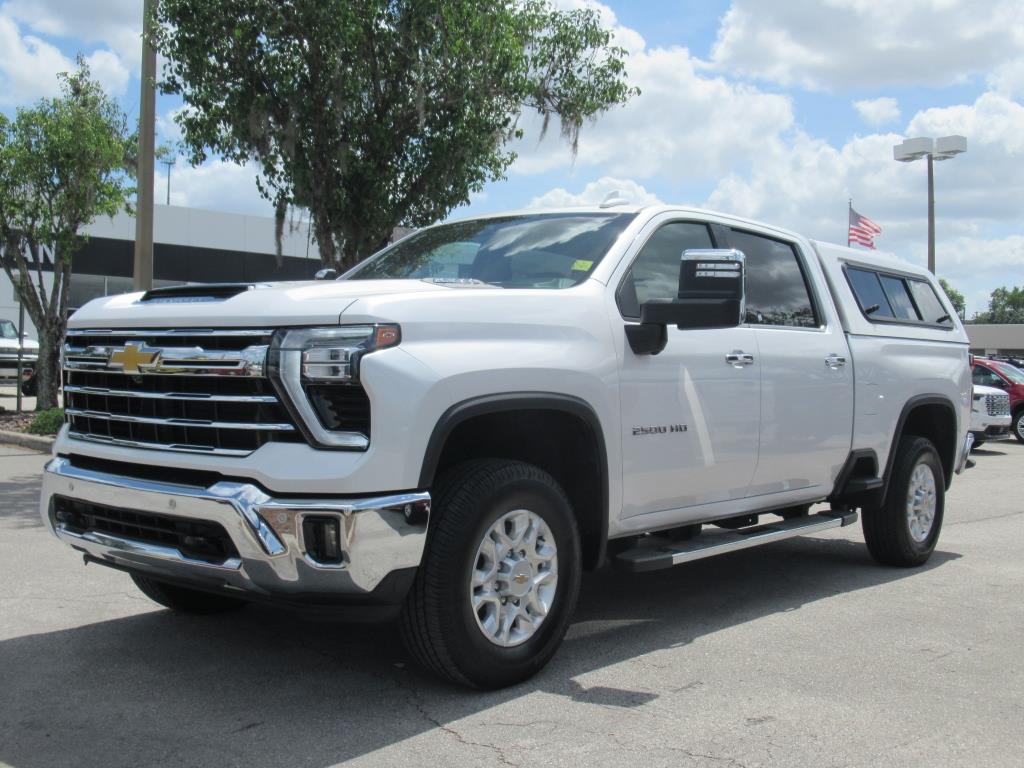 2024 Chevrolet Silverado 2500HD LTZ photo 4