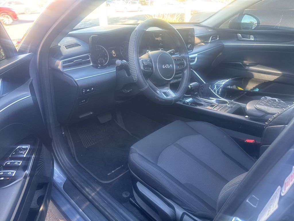 2023 Kia K5 LXS photo 3