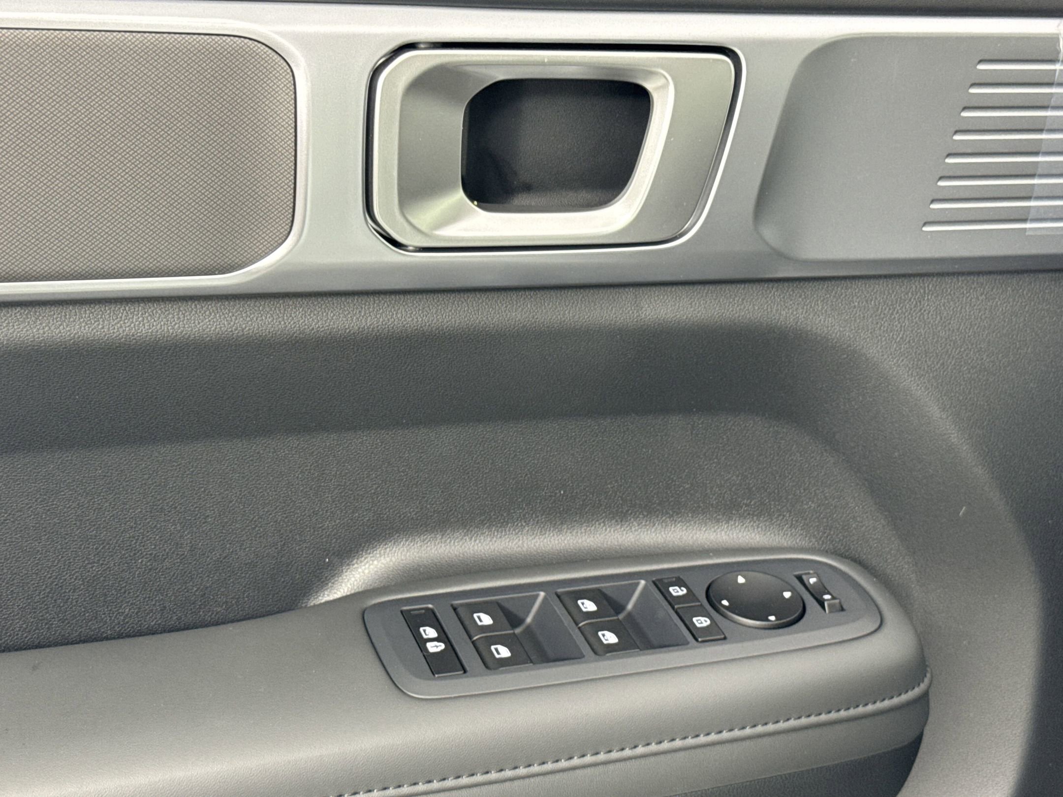 2026 Hyundai Santa Fe SEL photo 21