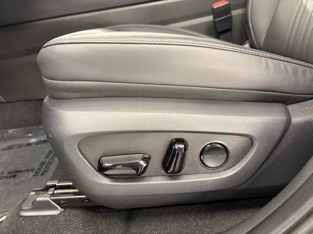 2025 Lexus NX Premium photo 17
