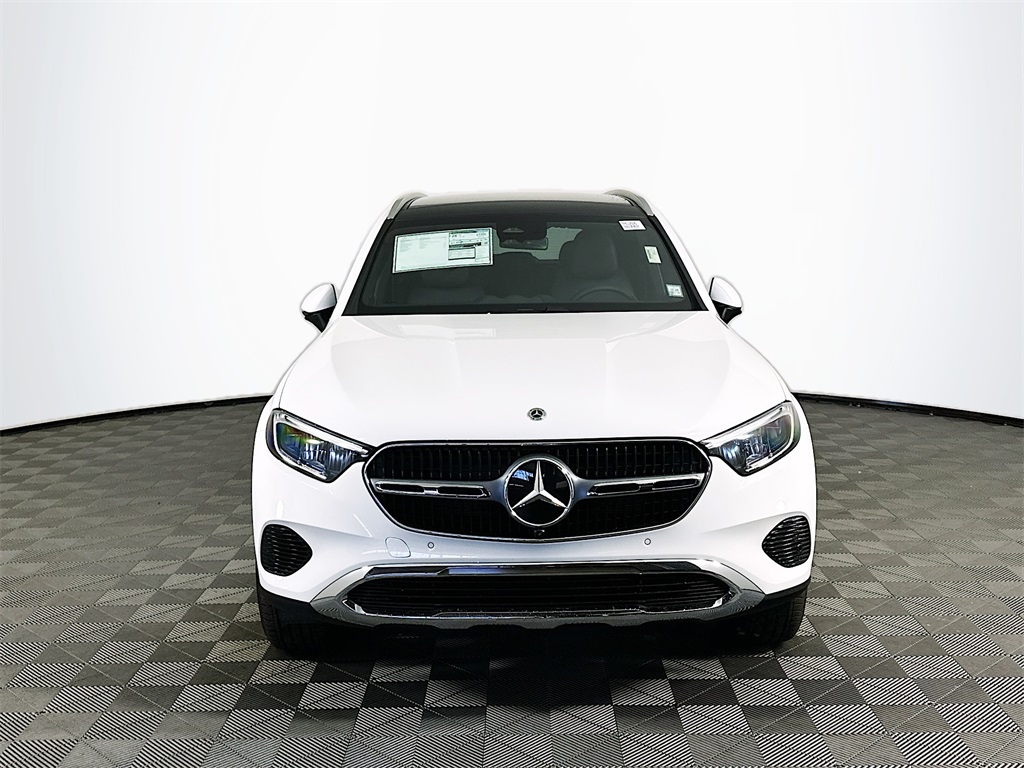 2026 Mercedes Benz GLC 300 4MATIC photo 2