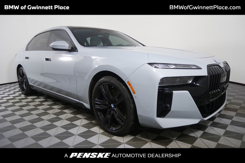 2023 BMW 7 Series 760i's photo