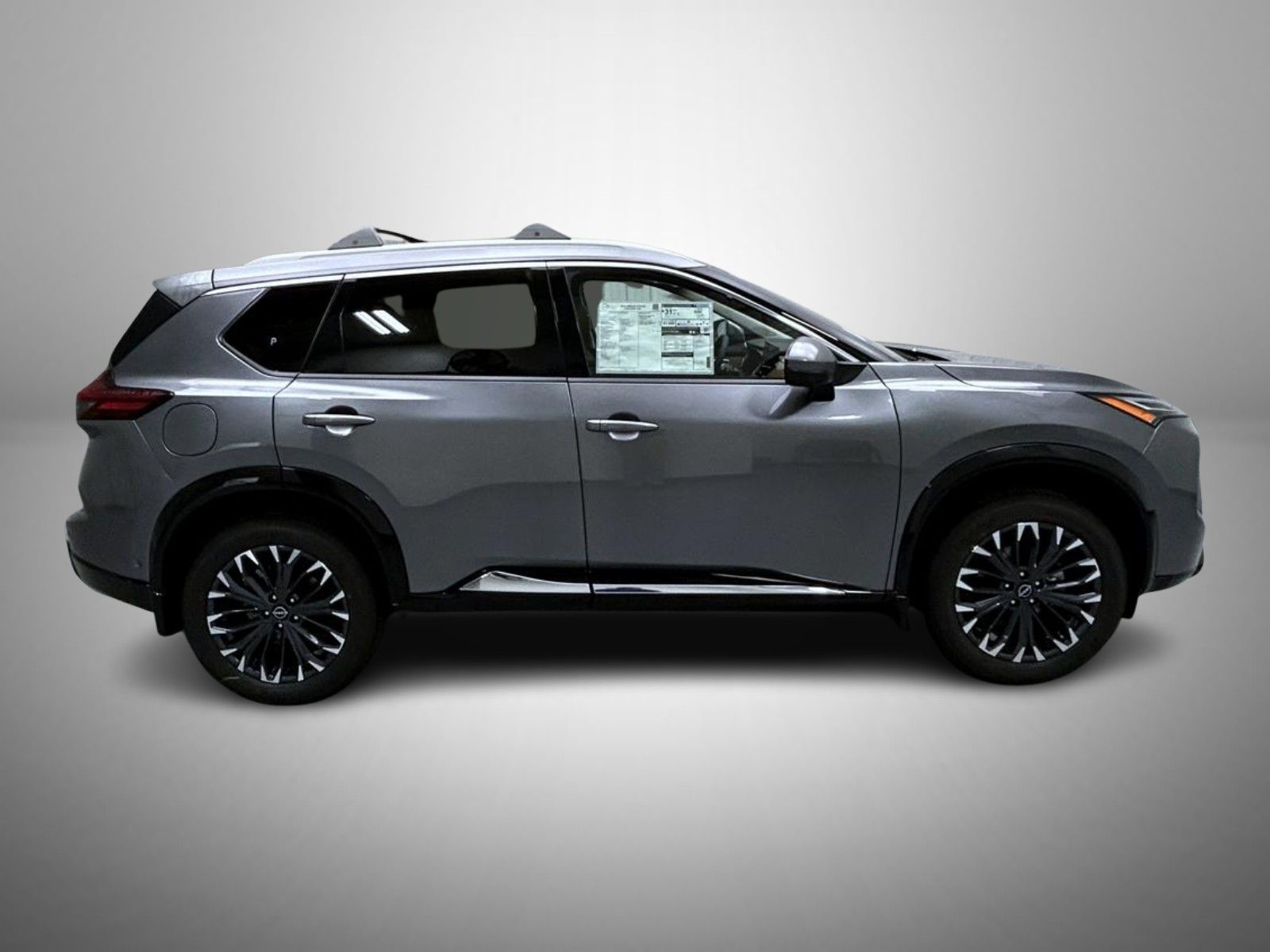 2026 Nissan Rogue Platinum photo 4