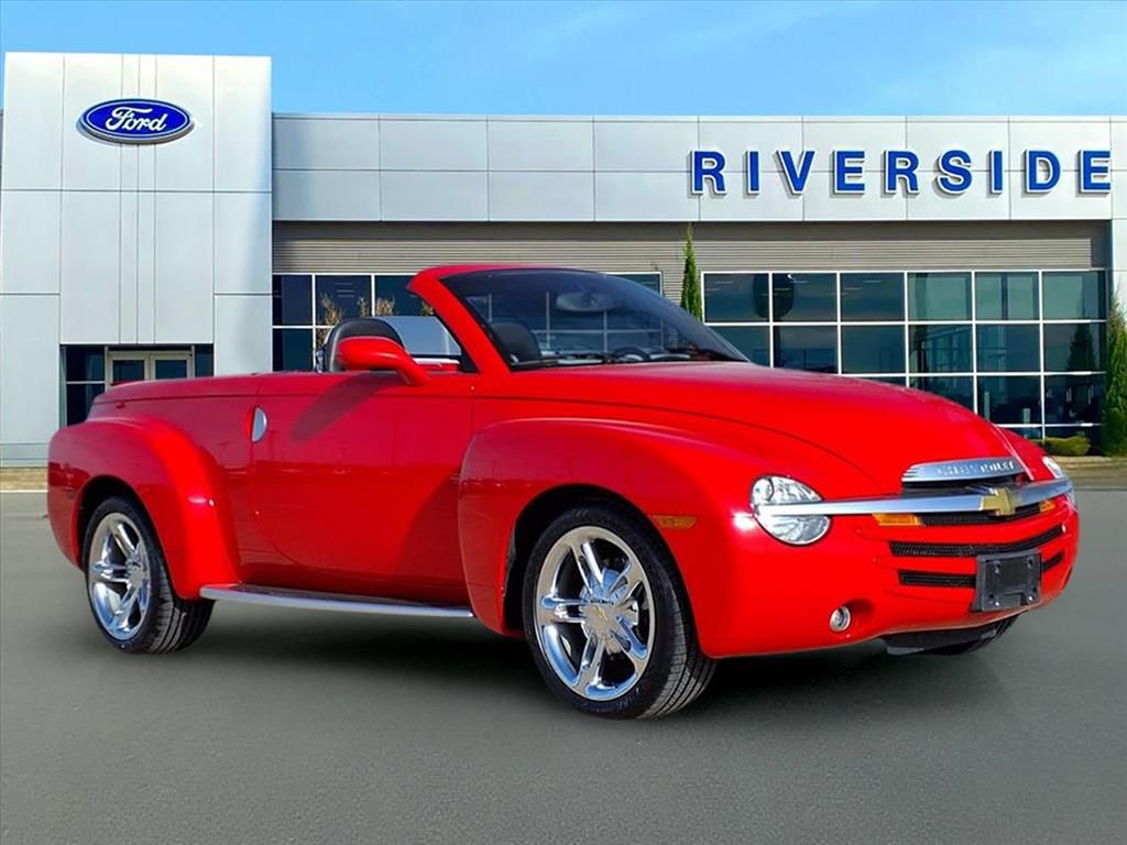 2003 Chevrolet SSR LS's photo