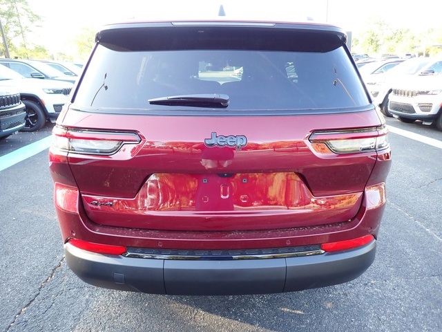 2025 Jeep Grand Cherokee Altitude X photo 4