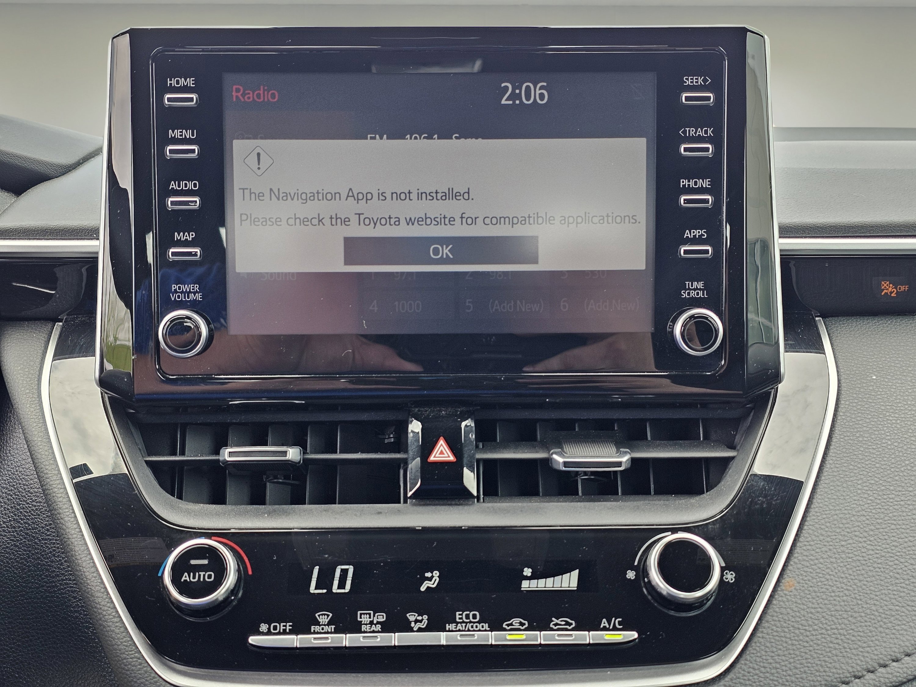2020 Toyota Corolla SE photo 17