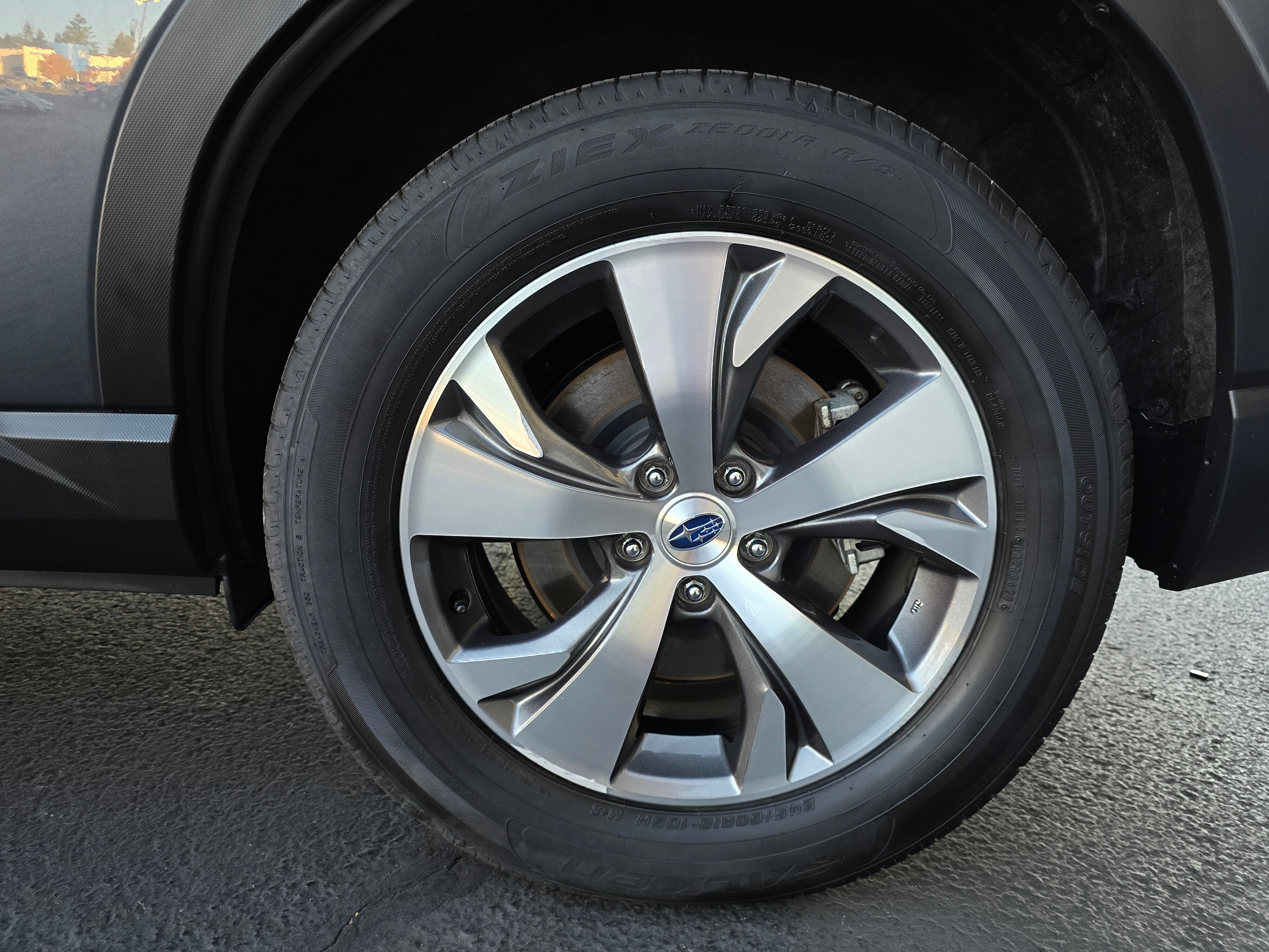 2024 Subaru Ascent Premium photo 3