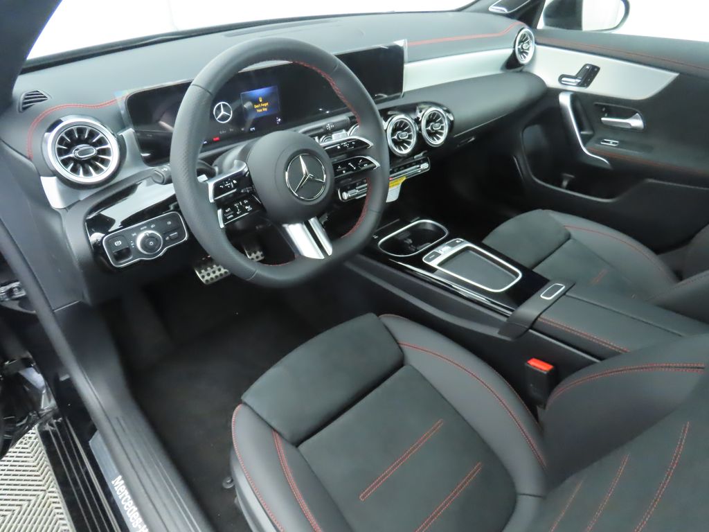 2025 Mercedes Benz CLA 250 photo 9
