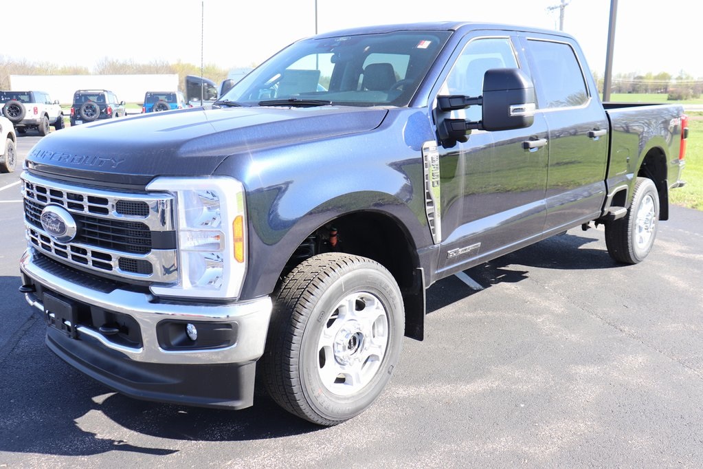 2025 Ford F-350 XLT photo 6