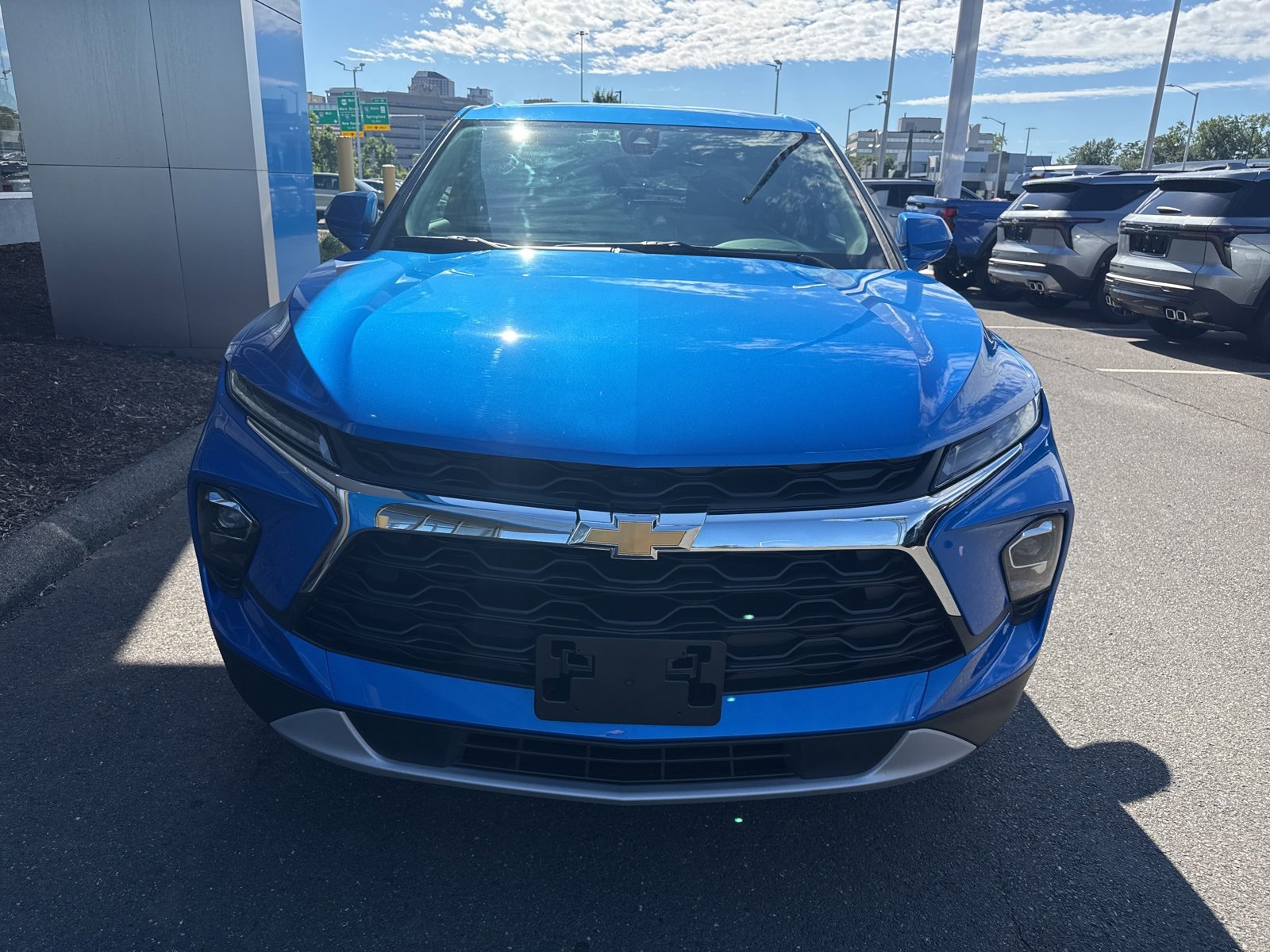 2025 Chevrolet Blazer 2LT photo 2