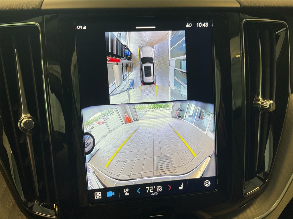 2025 Volvo XC60 Recharge Hybrid T8 Plus photo 20