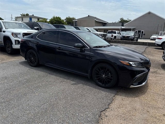 2022 Toyota Camry XSE photo 3
