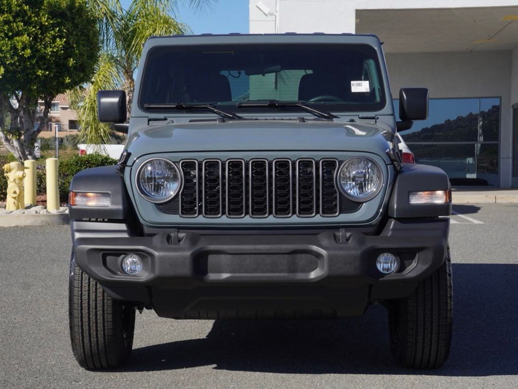 New 2026 Anvil Clear-Coat Exterior Paint Jeep 4-Door Sport S image 9