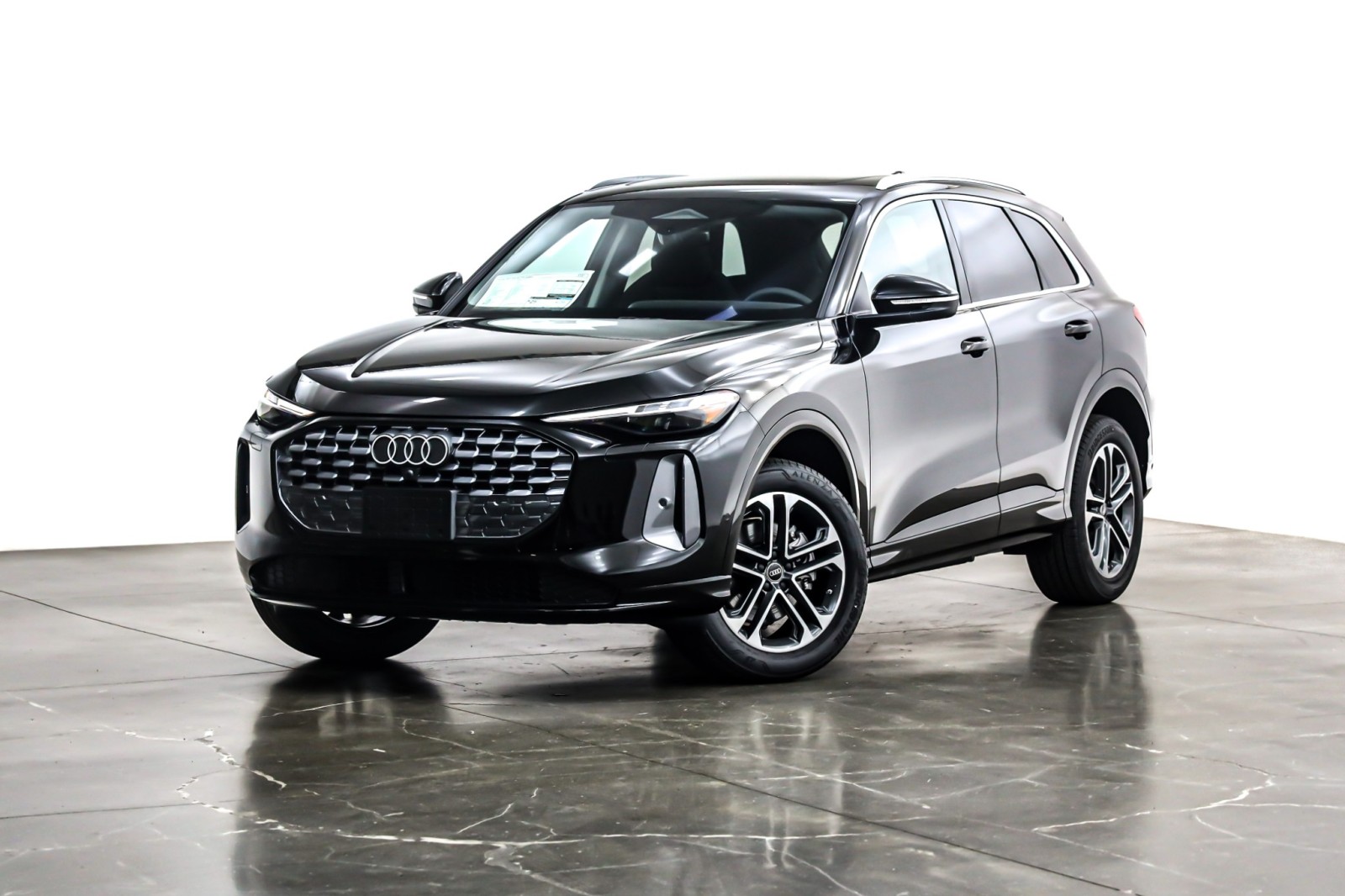 2025 Audi New Q5 Premium Plus's photo