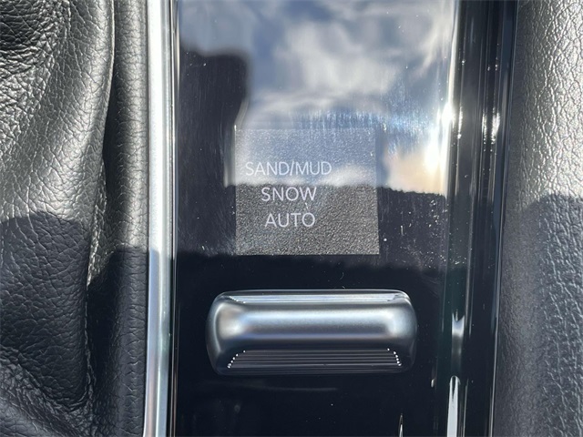 2025 Jeep Compass Latitude photo 18