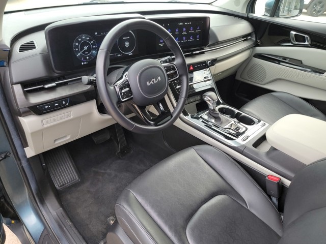 2023 Kia Carnival SX photo 13