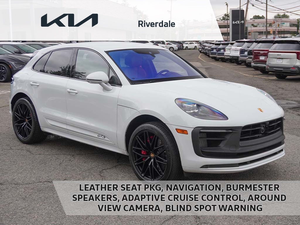 2024 Porsche Macan GTS's photo