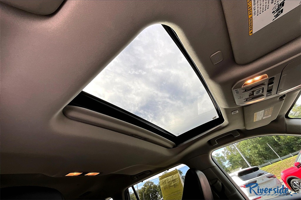 2023 Toyota Highlander XLE photo 21