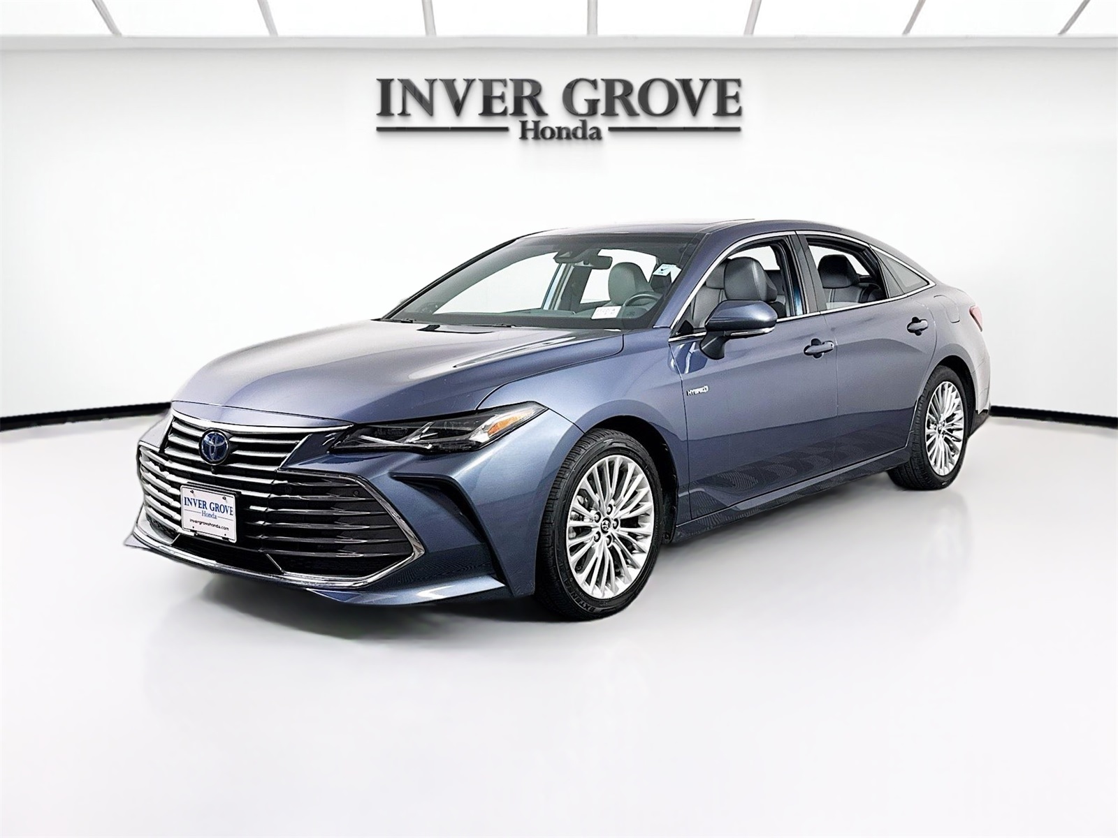 Used 2020 Toyota Avalon Limited with VIN 4T1D21FB9LU014367 for sale in Inver Grove Heights, Minnesota
