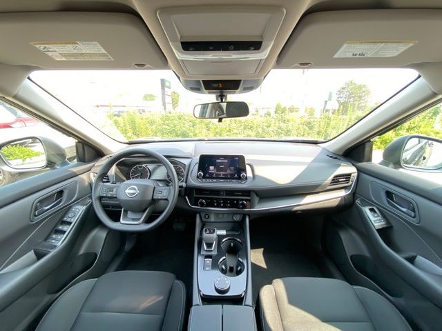 2026 Nissan Rogue S photo 8