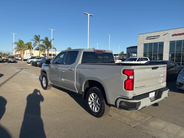 2025 Chevrolet Silverado 1500 RST photo 3