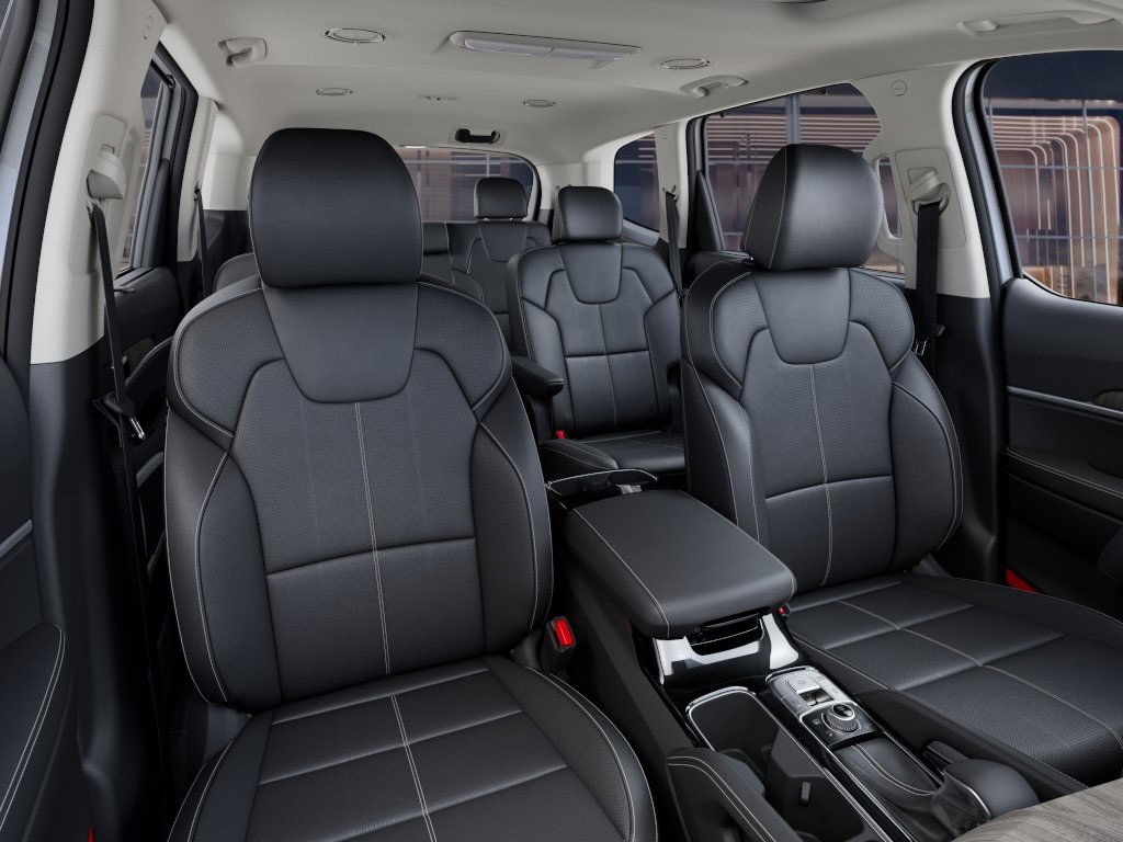 2025 Kia Telluride EX photo 13