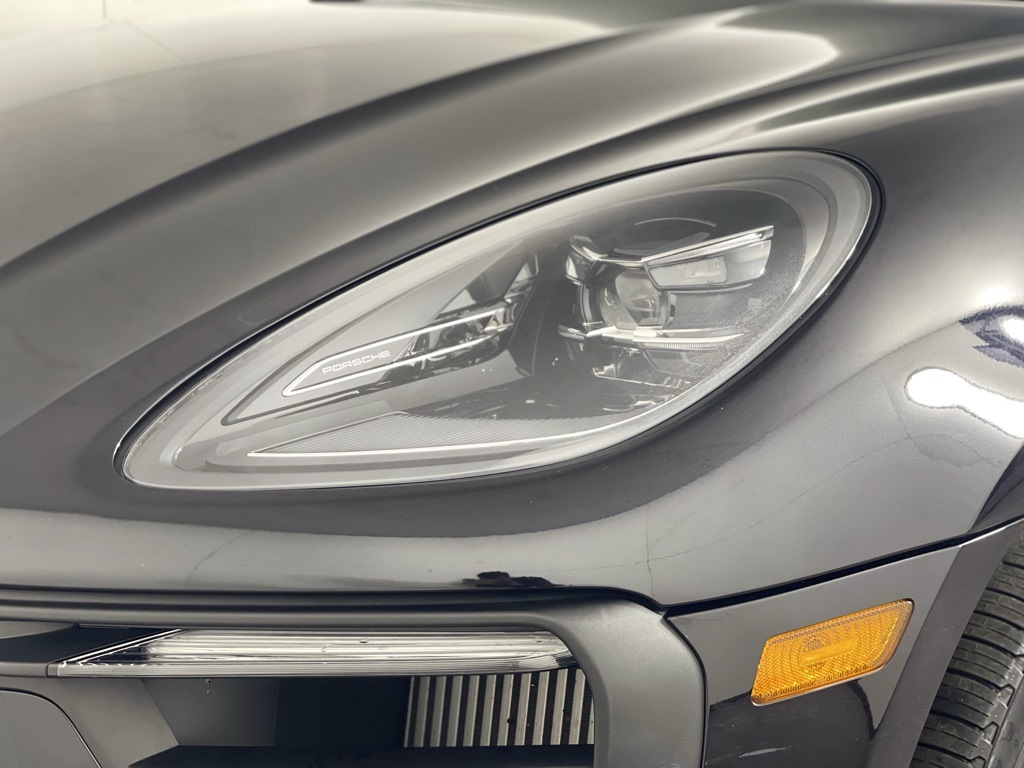 2023 Porsche Macan S photo 14
