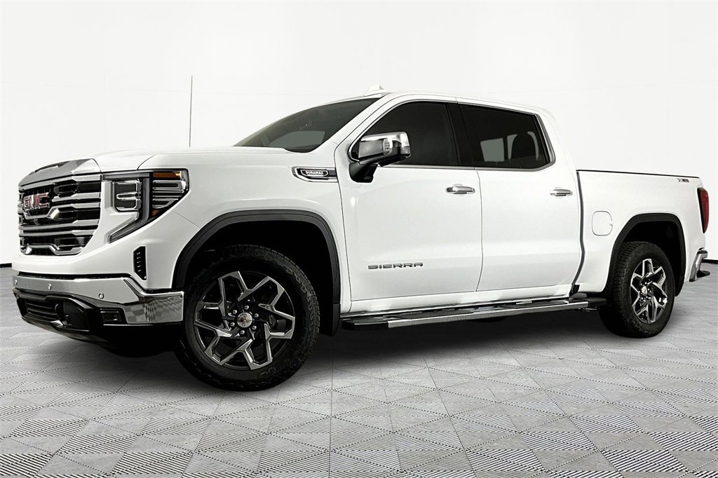 2026 GMC Sierra 1500 SLT's photo