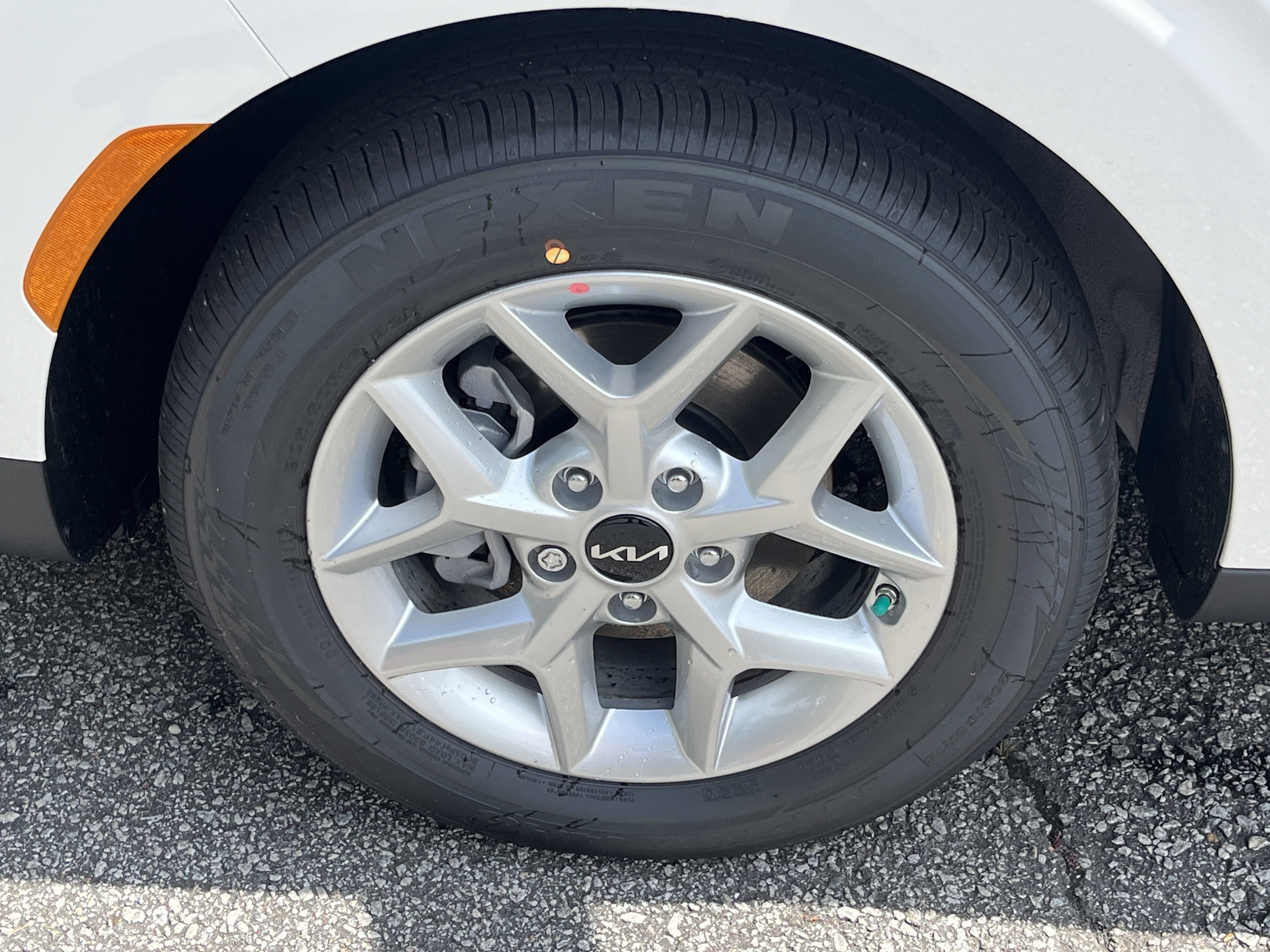 2025 Kia Soul S photo 17