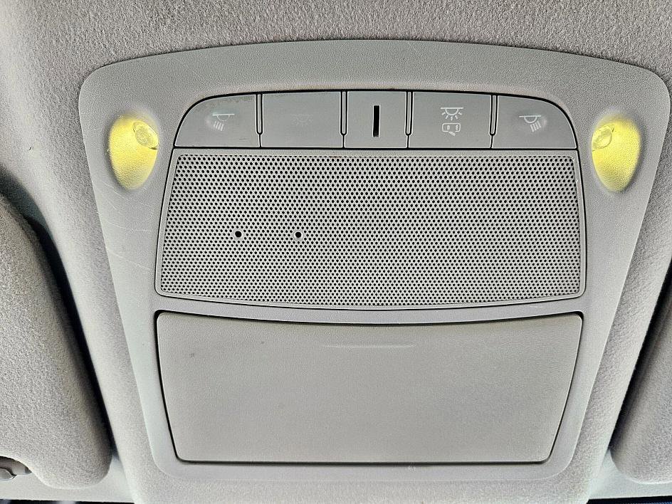 2018 Nissan Sentra S photo 19